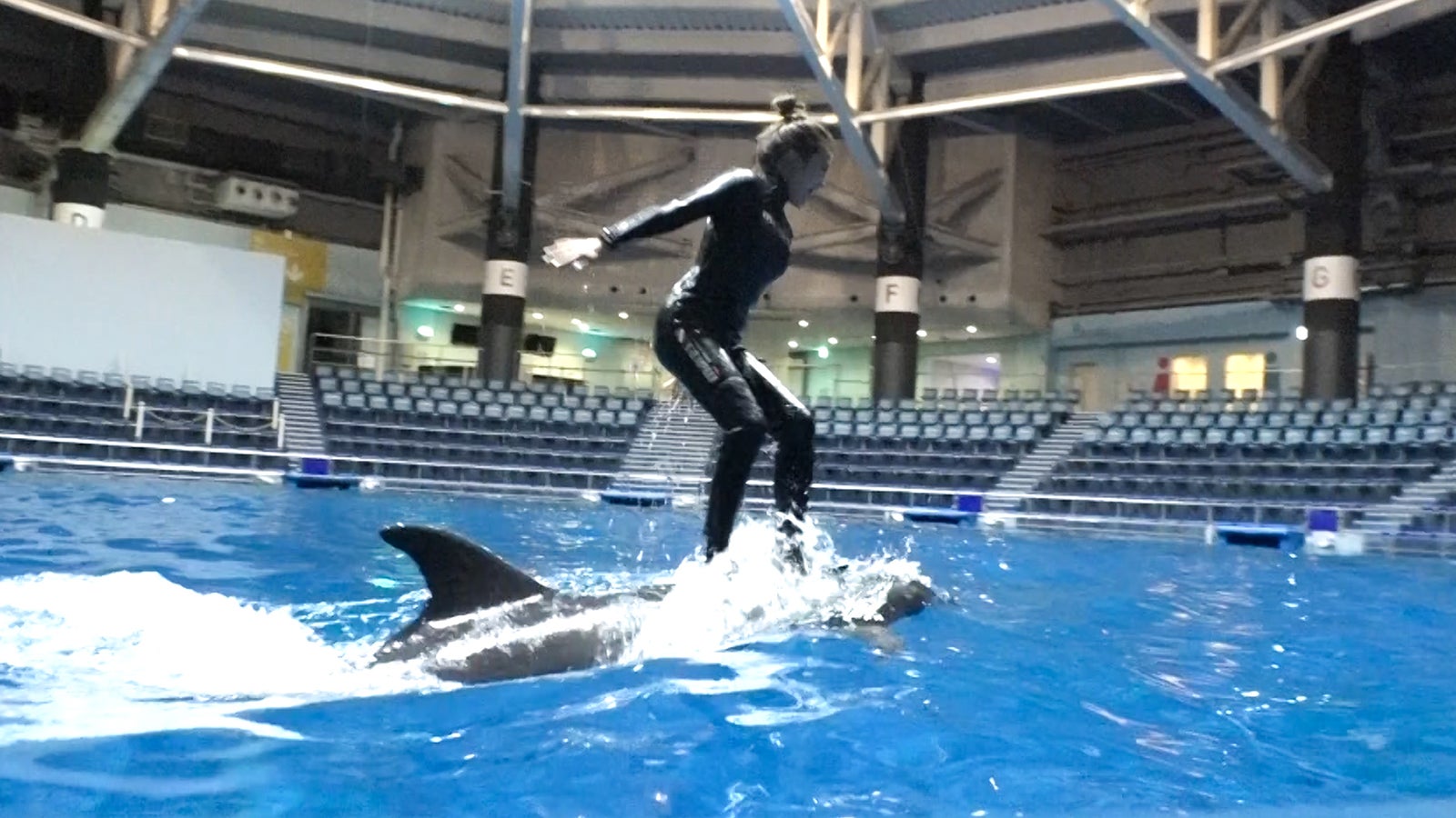 22日放送の「かまいたちの知らんけど」より（C）MBS