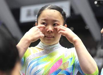 15歳・西山実沙 涙の初優勝「結果が残せてすごくうれしい」 世界選手権代表決まるNHK杯へ「世界の試合に行きたい。優勝できるように」