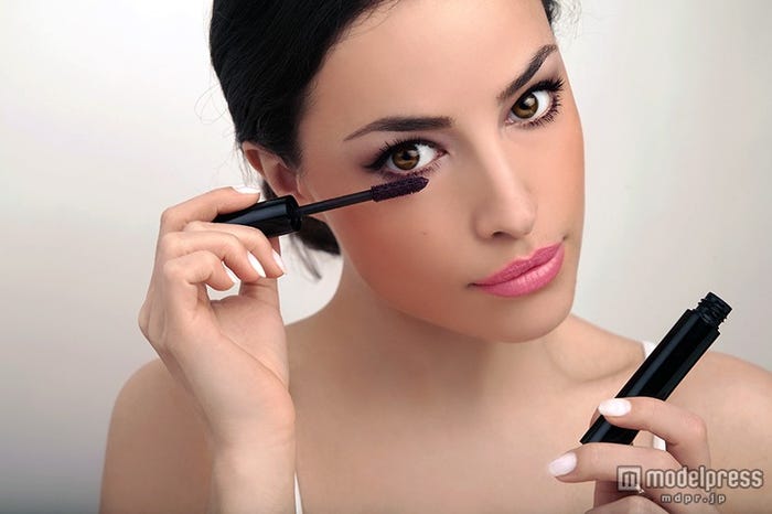 メイクもファッションもアップデート(Photo by Kassandra/Fotolia)