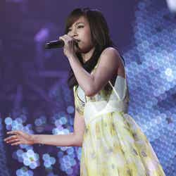 「AKB48 2013真夏のドームツアー~まだまだ、やらなきゃいけないことがある~」札幌ドーム公演に出演した前田敦子/(C)AKS