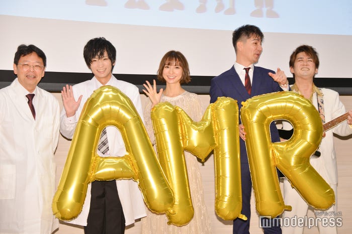 大曲貴夫氏、荒牧慶彦、篠田麻里子、JOY、AMEMIYA (C)モデルプレス