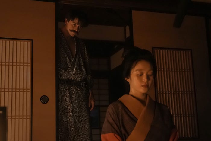 トミー・バストウ、高石あかり「ばけばけ」第33話(C)NHK