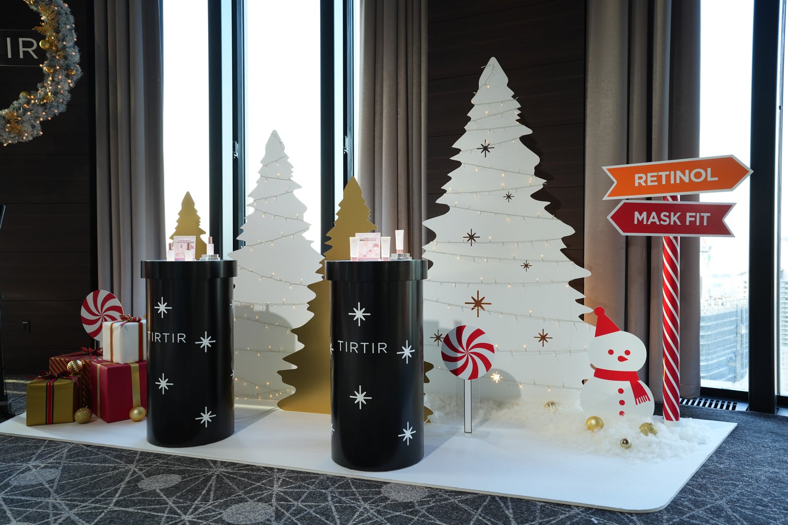 「TIRTIR presents TGC X’mas 2022」フォトブース（提供写真）