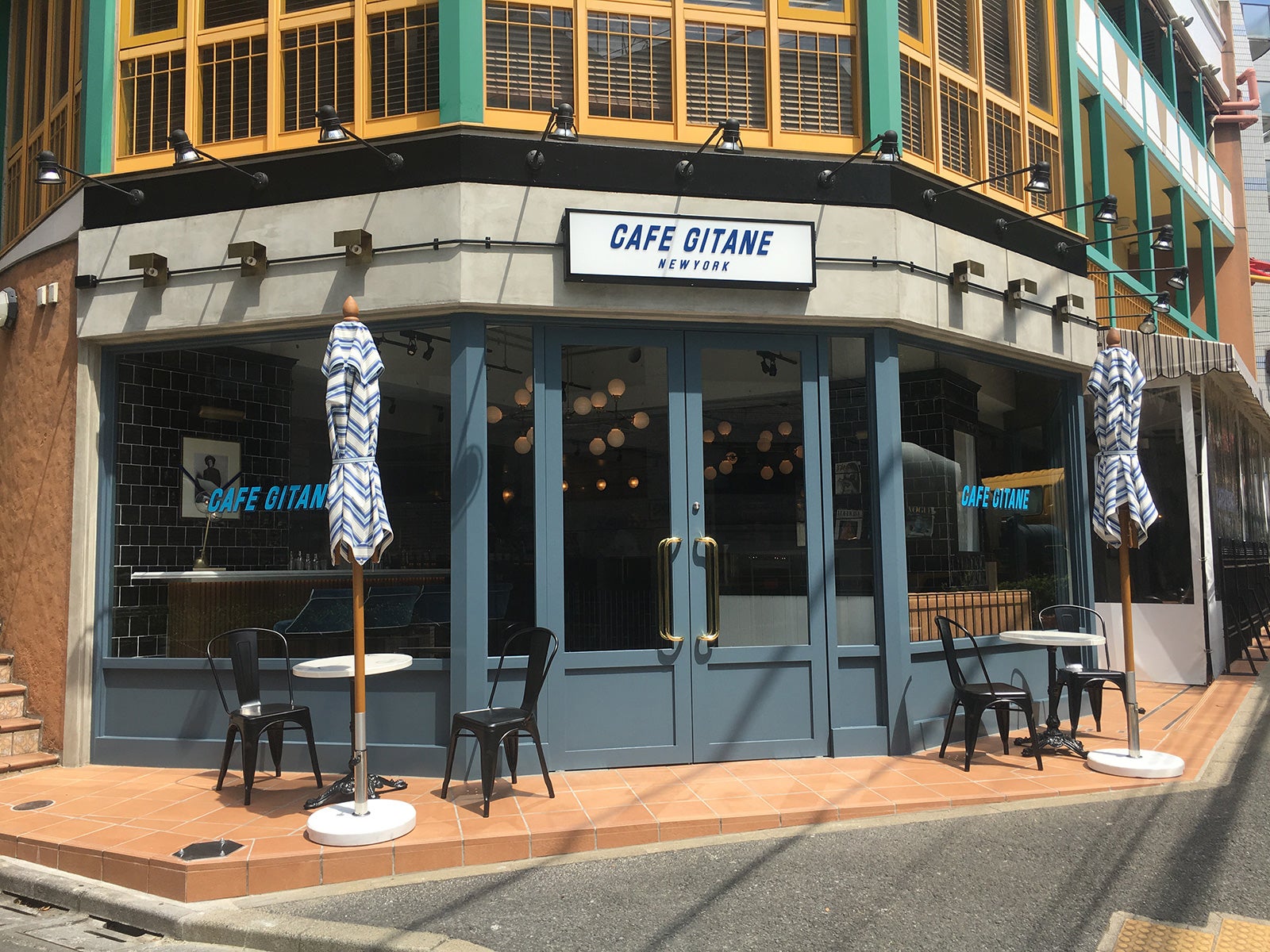 「アボカドトースト」が名物！NY人気カフェ「カフェ・ジタン」東京・恵比寿に日本初上陸