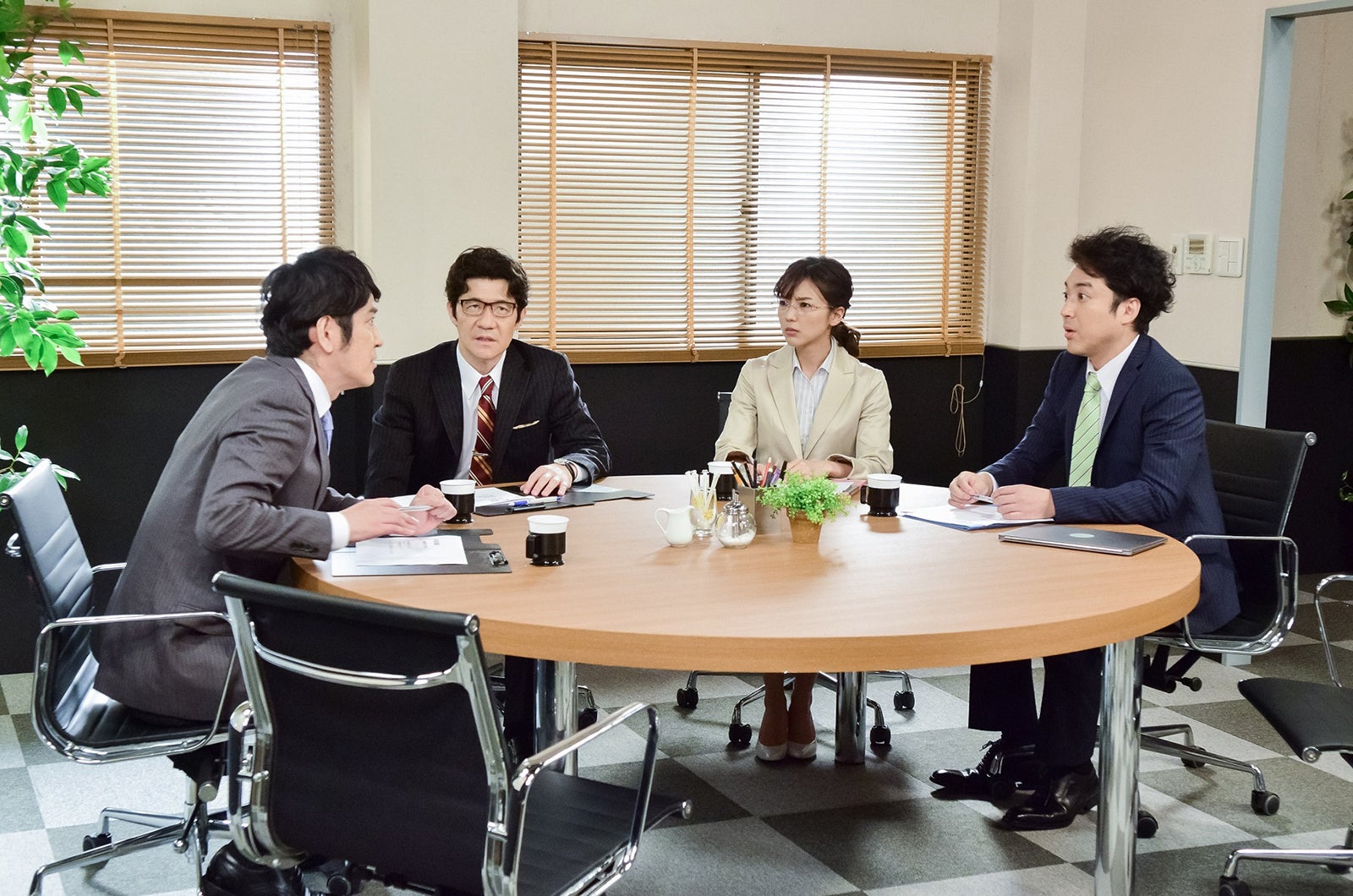 真野恵里菜（中右）も登場（写真提供：NHK）