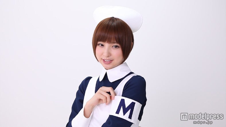 篠田麻里子／新CM「メンソレータムマリコ」篇メイキングショット