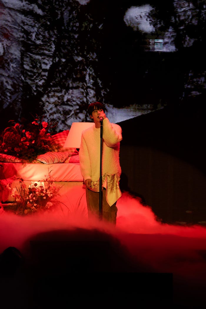 JIN「JIN ’Happy’ Special Stage」より(P)&(C)BIGHIT MUSIC