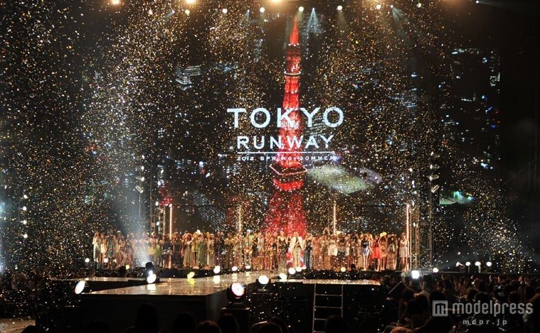 「第1回東京ランウェイ2012 S／S」より