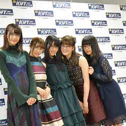（左から）土生瑞穂、小林由依、菅井友香、守屋茜、長濱ねる（C）モデルプレス