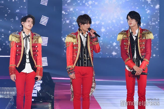 美 少年(左から)金指一世、浮所飛貴、佐藤龍我(C)モデルプレス