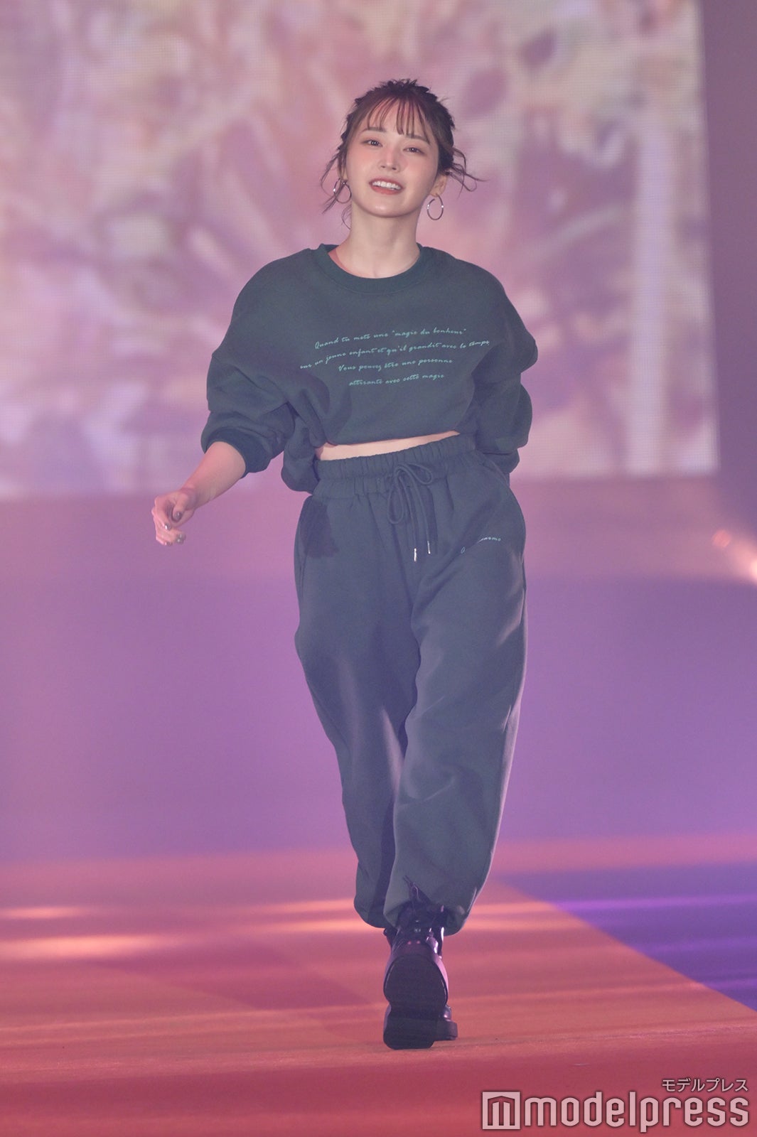 （C）モデルプレス