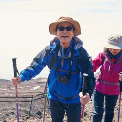 70歳で人生初の富士登山に挑戦したタモリの名場面をギュっとまとめて紹介『ブラタモリ』