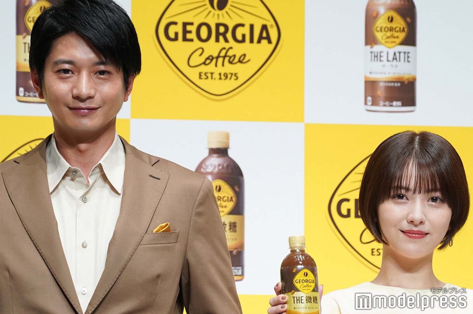 向井理、浜辺美波（C）モデルプレス