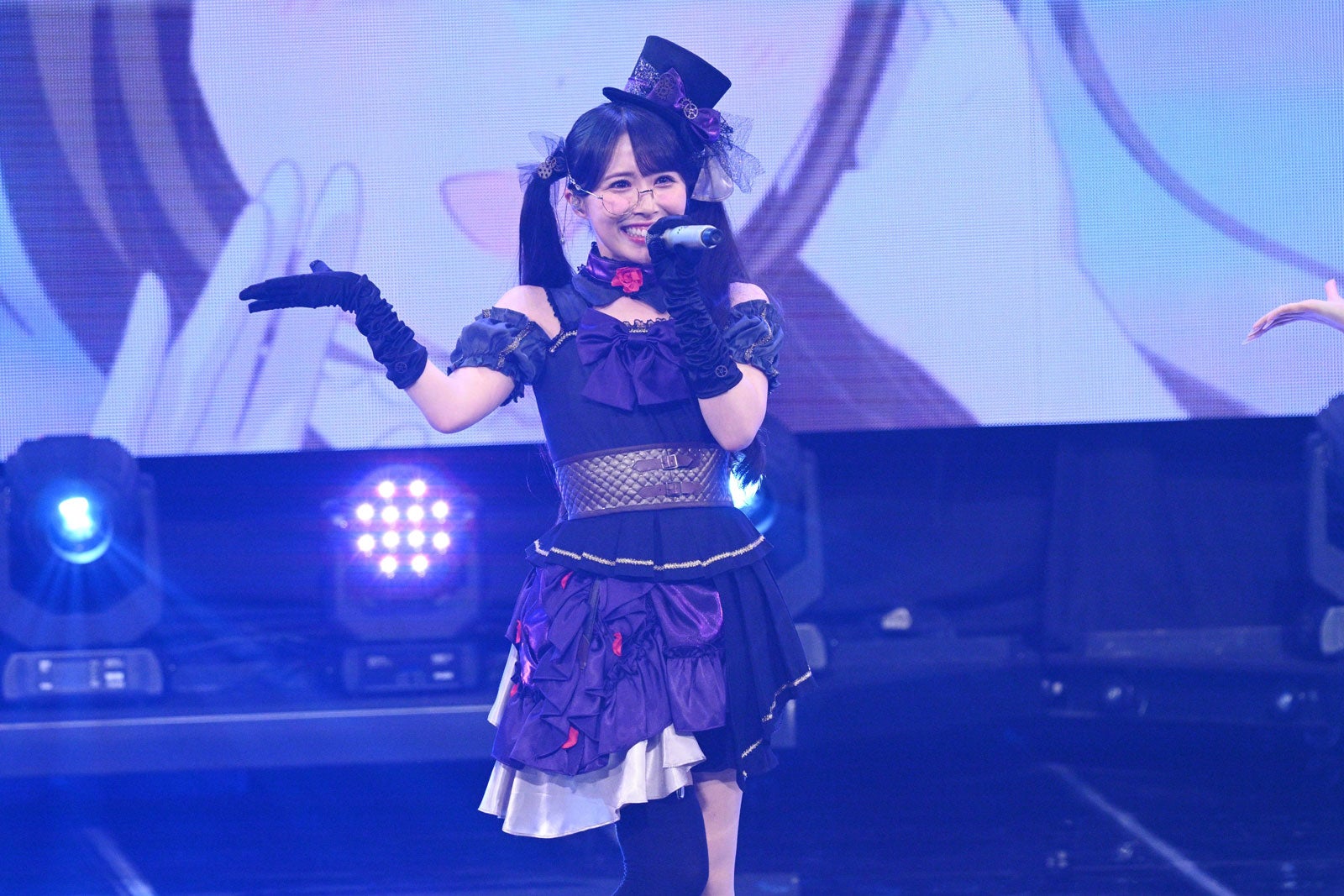 希水しお／アイドルマスター シャイニーカラーズ「JOYNT POPS」（C）NHK