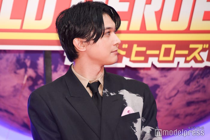 吉沢亮(C)モデルプレス