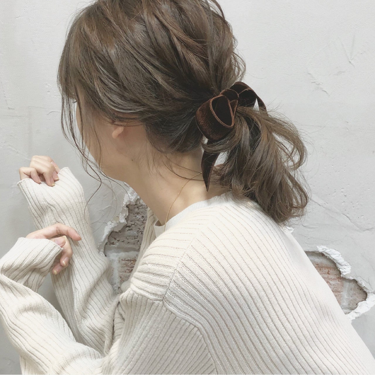 髪色に悩む女の子注目 染めるなら旬の カラーにしてみない モデルプレス