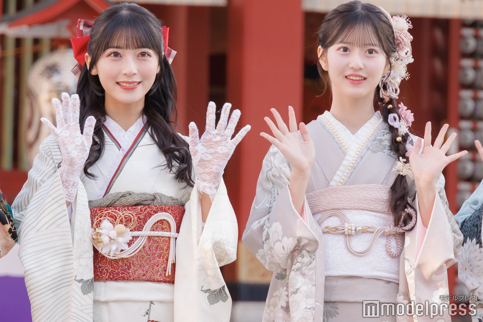 佐藤綺星、八木愛月（C）モデルプレス