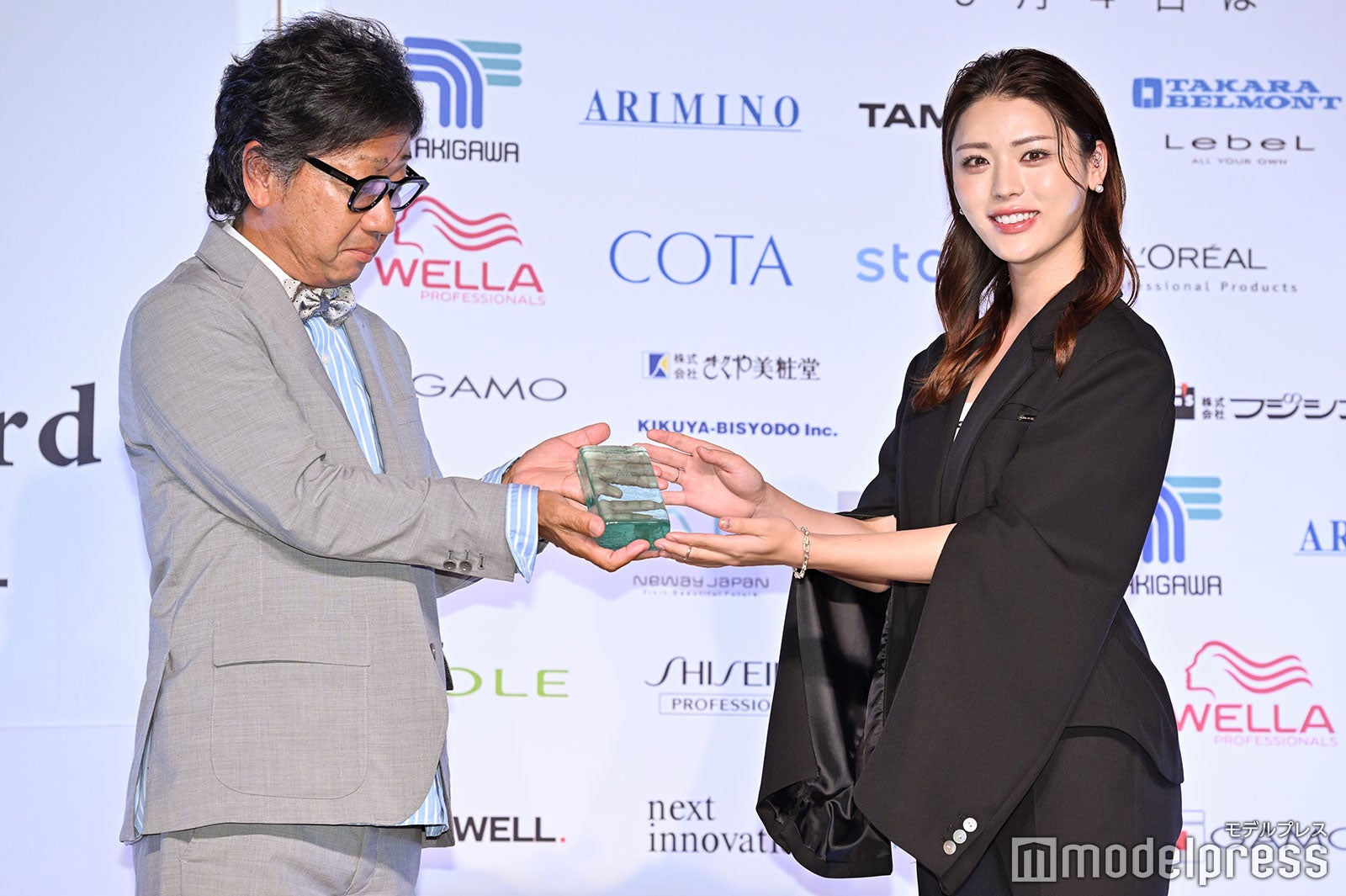 （右）井手上漠（C）モデルプレス