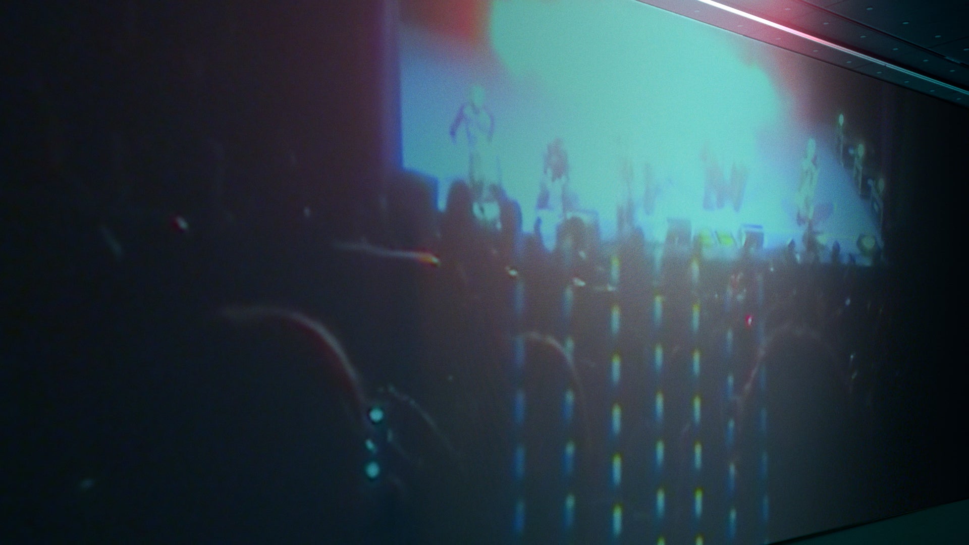 新WEBムービー「サン生と楽曲作ったよ」篇より（提供写真）