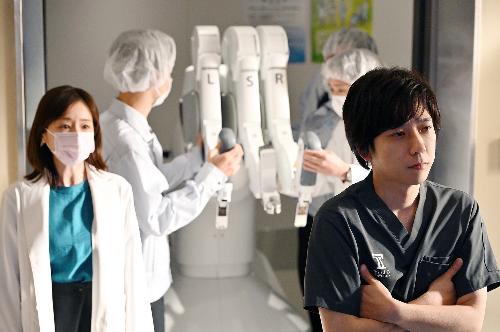 田中みな実、二宮和也「ブラックペアン シーズン２」第9話より（C）TBS