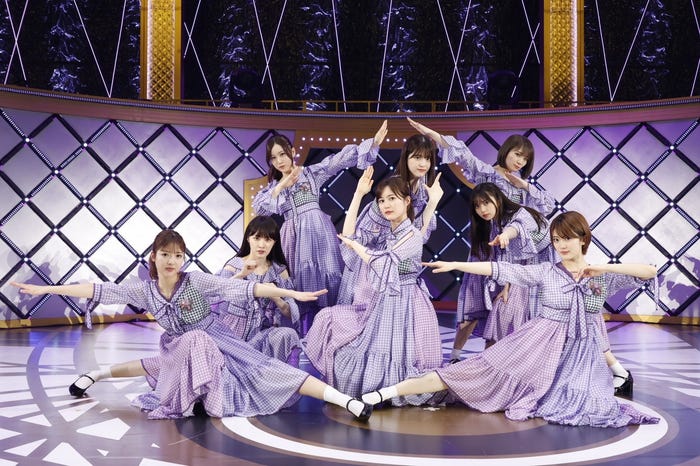 (左上から時計回りに)星野みなみ、松村沙友理、秋元真夏、齋藤飛鳥、樋口日奈、生田絵梨花、和田まあや、高山一実/生田絵梨花オフィシャルブログより