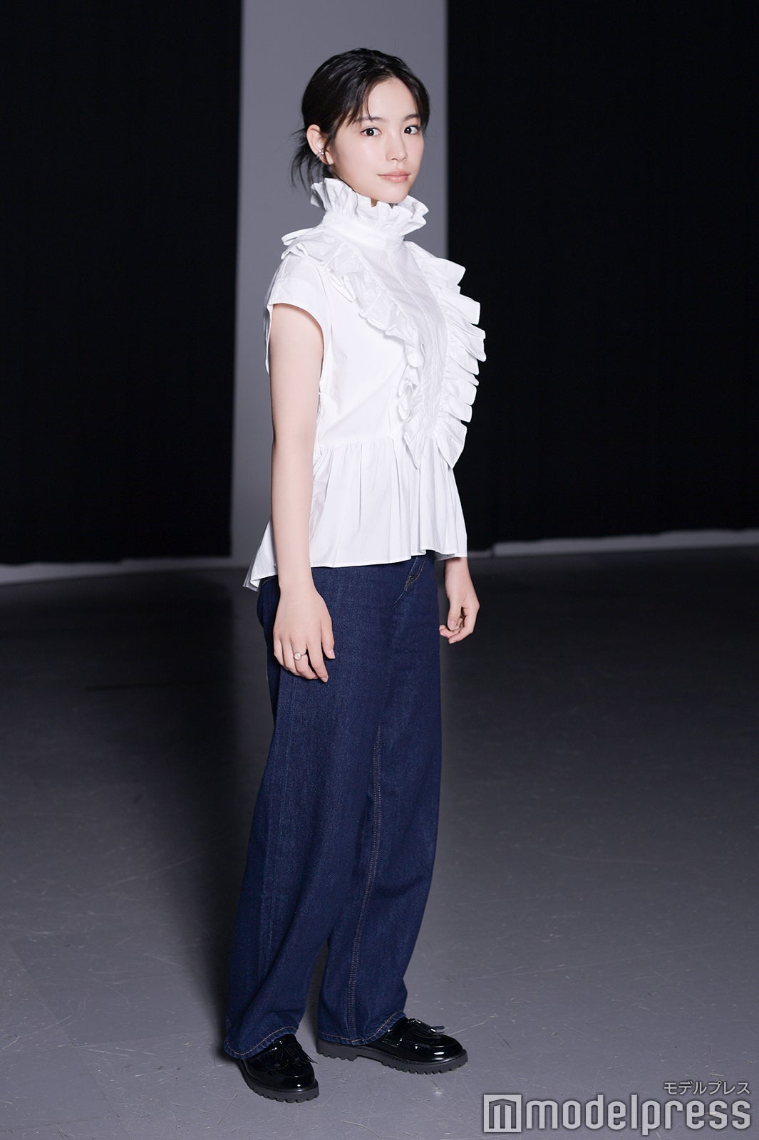 當真あみ／スタイリスト 大村淳子 ヘアメイク SAKURA（makiura office）（C）モデルプレス