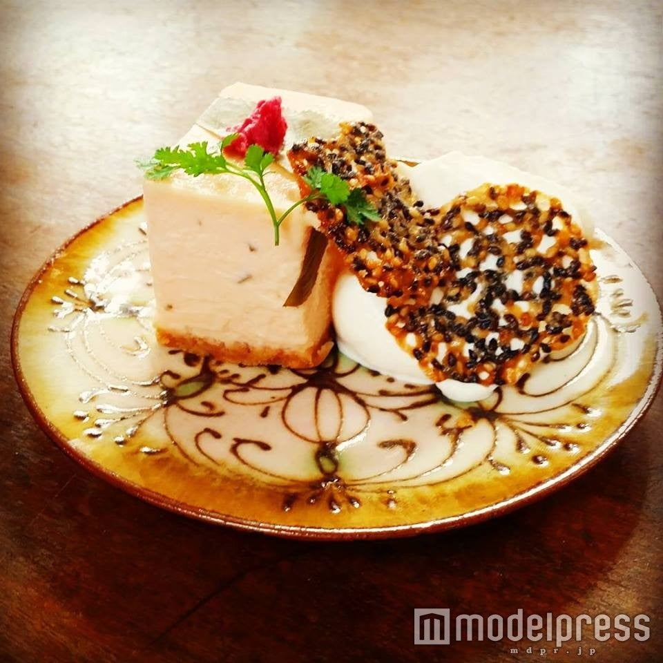 期間限定の「桜のチーズケーキ」（画像提供：CHUM APARTMENT）
