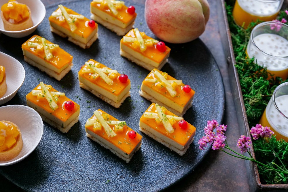 スーパースイーツビュッフェ2021～夏いちご＆ピーチ&マンゴー～／画像提供：ニュー・オータニ