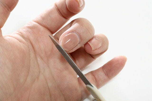 ダイソー ネイルケアセット(4個) ダイソーのネイルケアセット(4個)のつめやすり