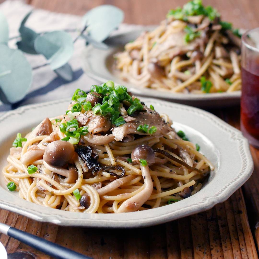 【すぐ麺】旨味たっぷり!きのこと塩昆布の和風パスタ