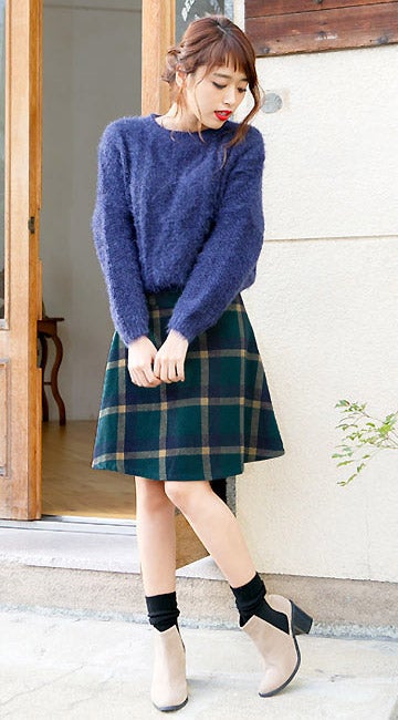 ふんわり起毛チェック柄フロントボタンミニスカート「神戸レタス」2380円（税込）／画像提供：神戸レタス