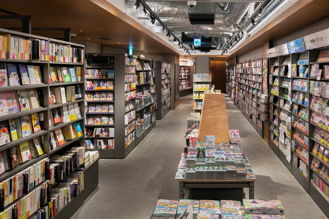 TSUTAYA BOOKSTORE 下北沢／画像提供：CCC