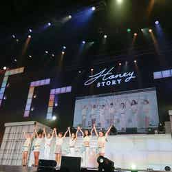 『UNO MISAKO LIVE TOUR 2019 -Honey Story-』より／Photographer：小境勝巳、高橋定敬、内野秀之（提供写真）