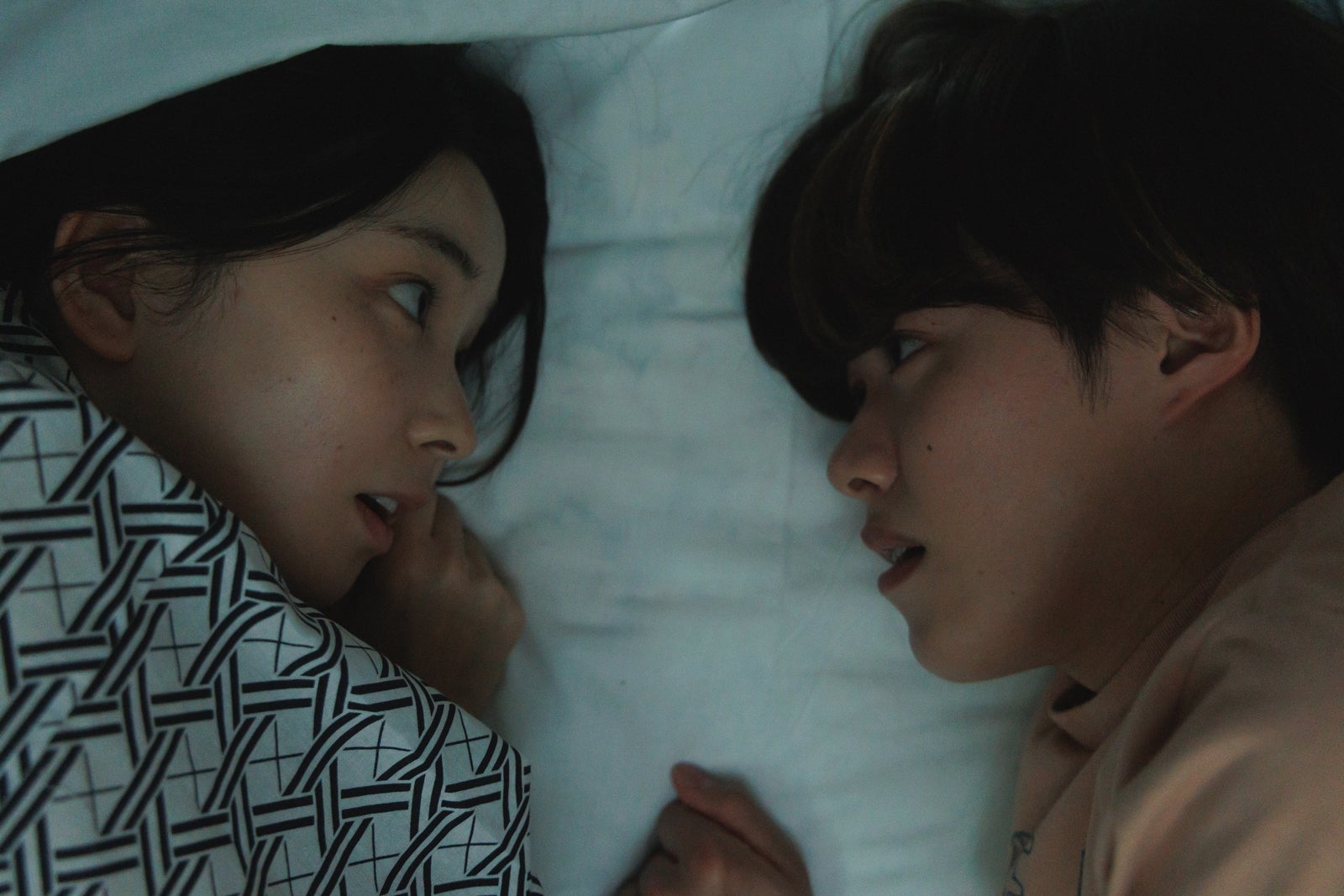 なにわ男子・大橋和也＆福地桃子、同じ布団の中でキス寸前距離「消しゴムをくれた女子を好きになった。」高校生編突入