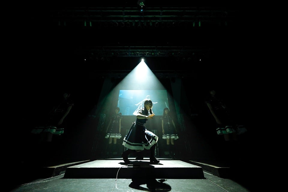 タップダンスを披露／「Zepp Namba」公演より（画像提供：ソニー・ミュージックレーベルズ）