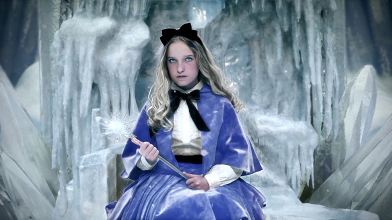 ショートムービー「私は冷たい女。～この夏冷たい魔法がかかる～」より