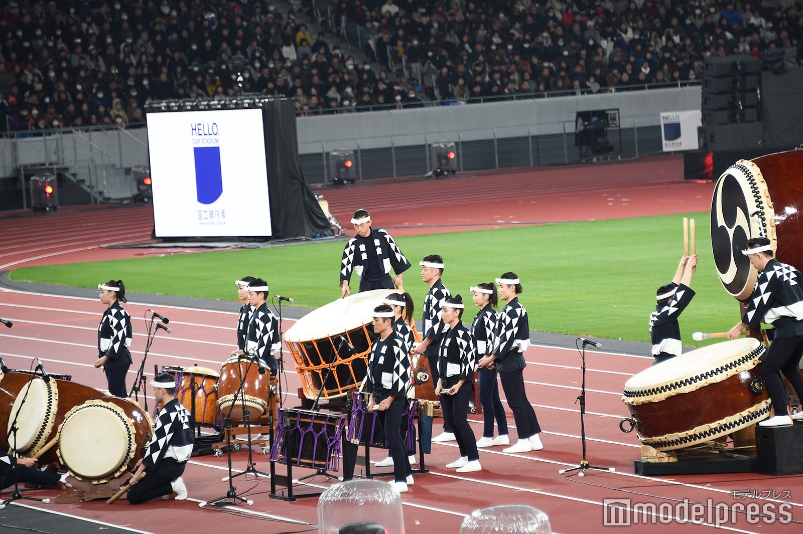 オープニングアクト （C）モデルプレス