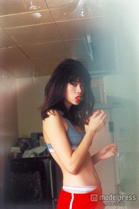 森星／画像提供：講談社『森星 スタイルブック「star」』より