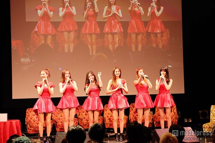 AFTERSCHOOL(左から)ジョンア、イヨン、レイナ、ナナ、カウン、リジ