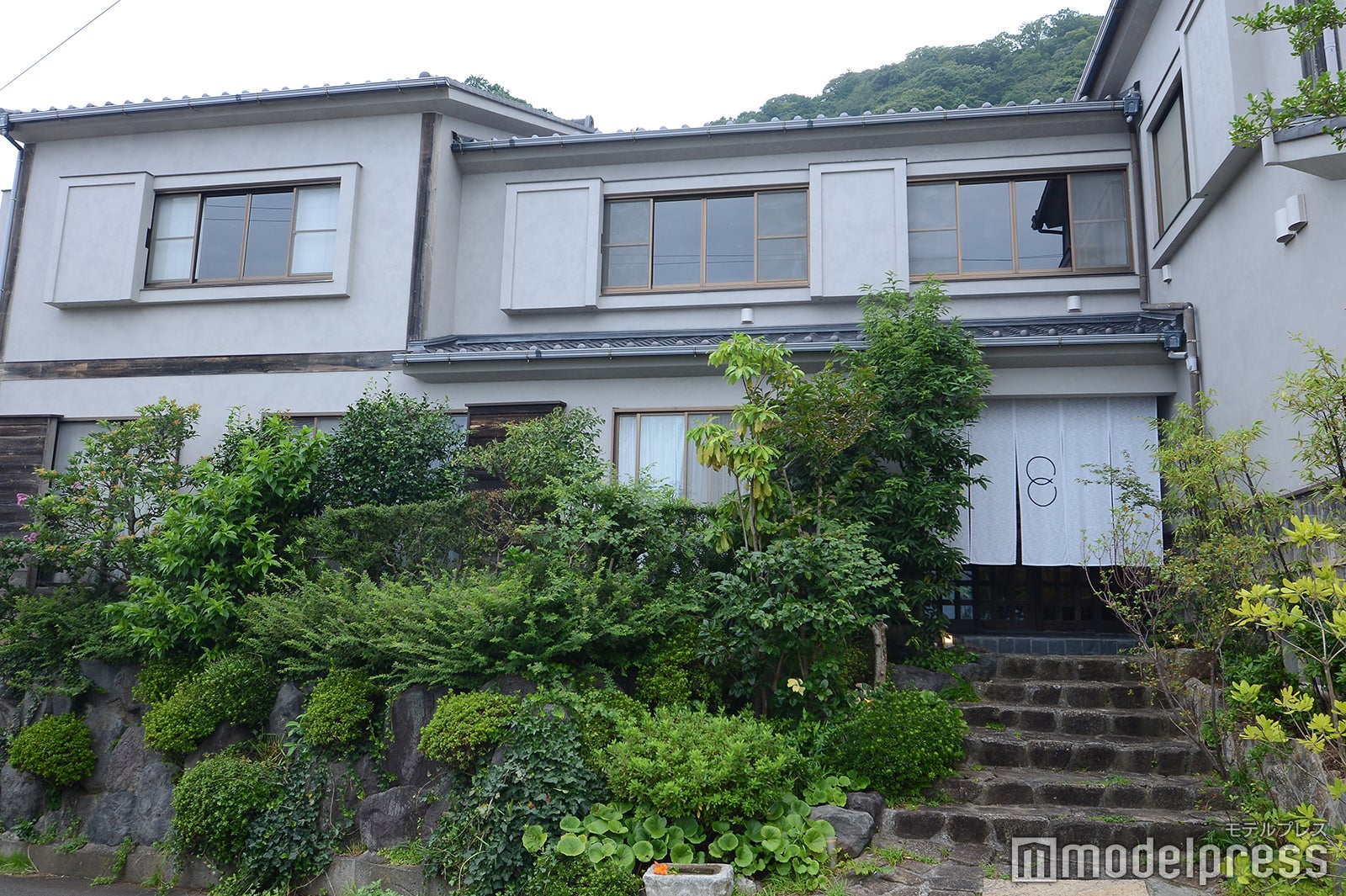 月と鮪 石上（C）モデルプレス