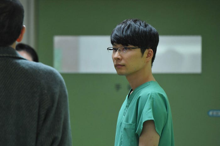 星野源/「コウノドリ」第9話より(画像提供:TBS)