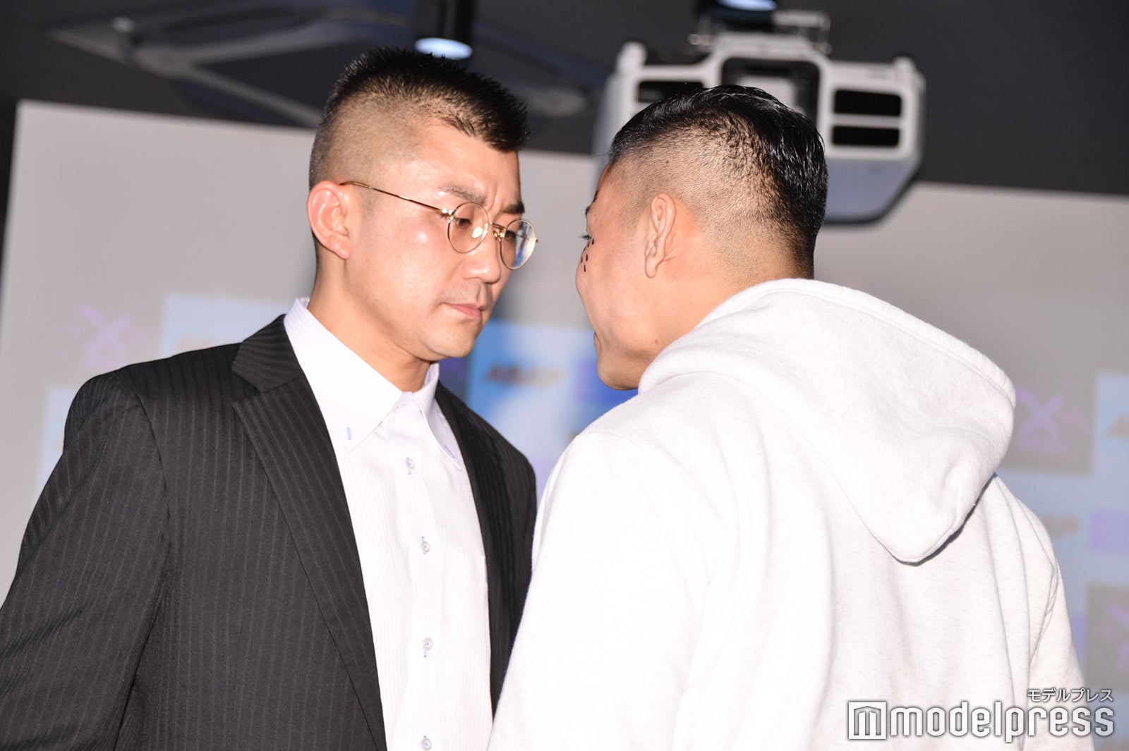 初見涼、行虎「BreakingDown7.5」記者会見の様子（C）モデルプレス