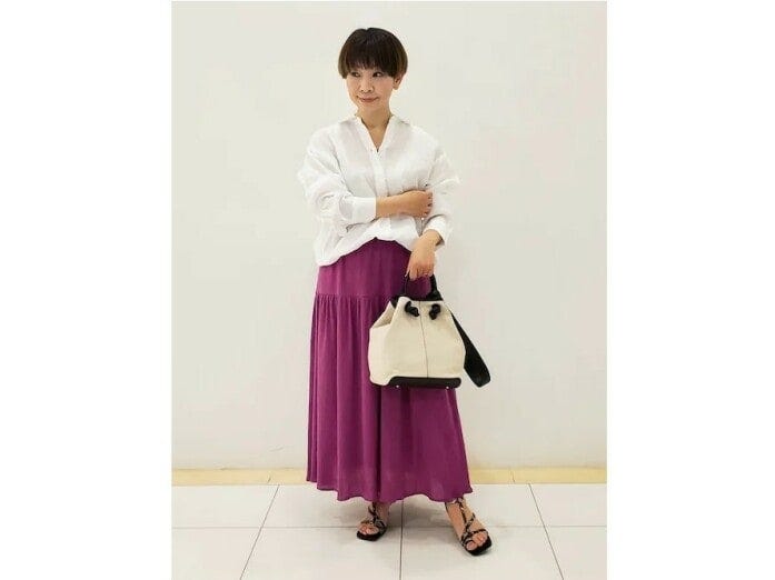 【OKコーデ】蒸し暑い日のシャツコーデは、吸湿性の高いリネン素材が一押し　出典：WEAR