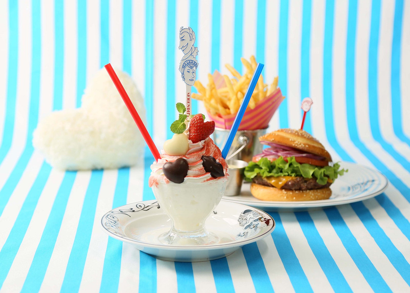 バレンタイン・ホワイトデー限定セットメニュー（イメージ）／画像提供：株式会社クリエイト・ダイニング