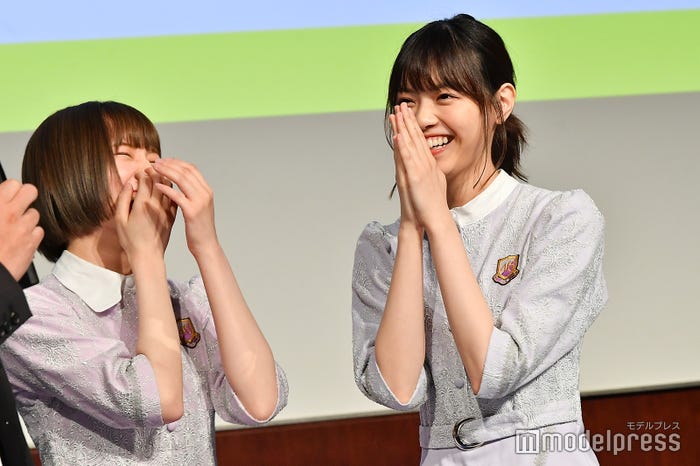 中田花奈「私たちだけ嘘ついてるみたいじゃーん!」西野七瀬「すみません」 (C)モデルプレス