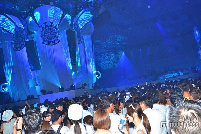 SENSATIONステージの模様