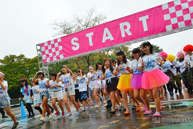 お洒落ランファッションで集結 “COLOR GO ROUND”開幕