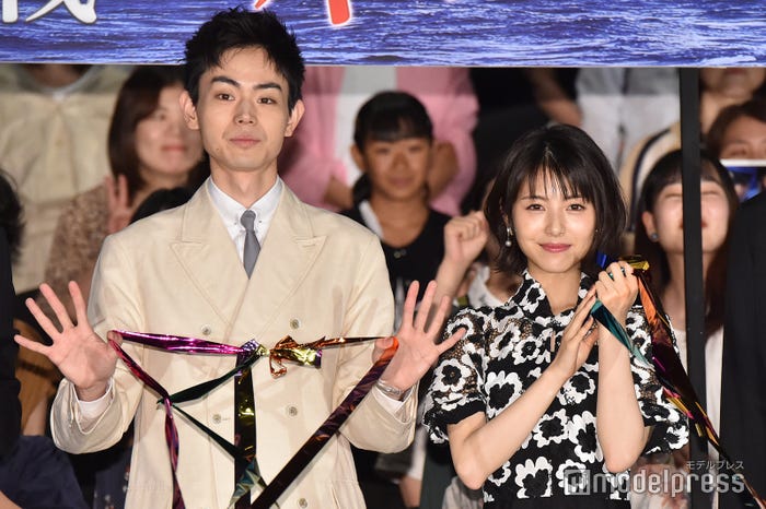 菅田将暉、浜辺美波(C)モデルプレス