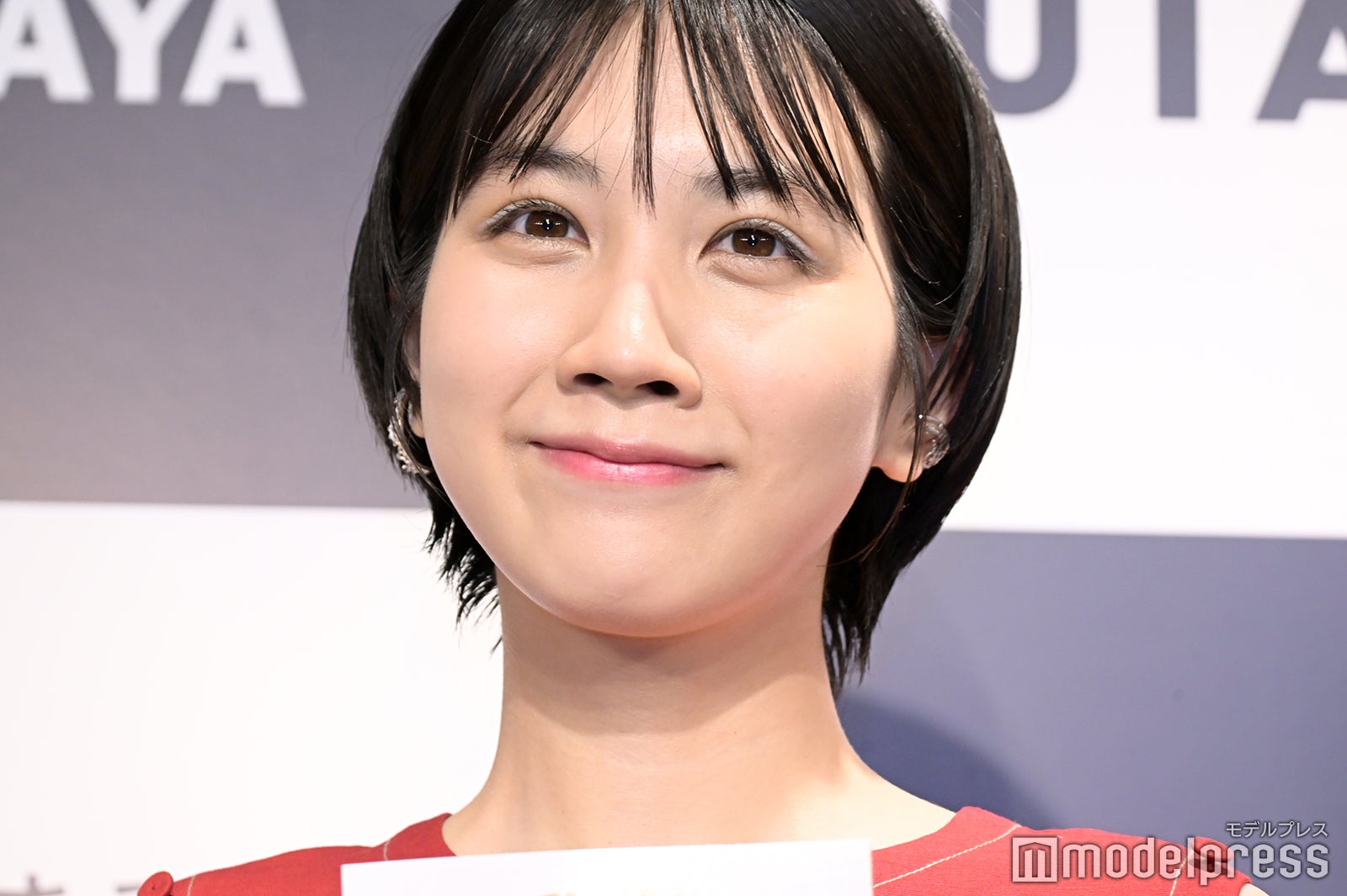 松本穂香、写真集に込めた意味は？ジャルジャルとの撮影回顧「恋人みたいになっちゃって」＜アイ アンド ランド＞