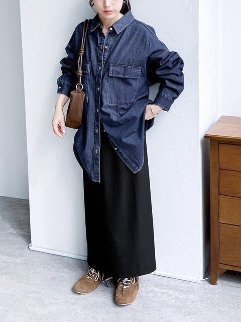 黒ロングスカート コーデ 黒ロングスカートコーデ1